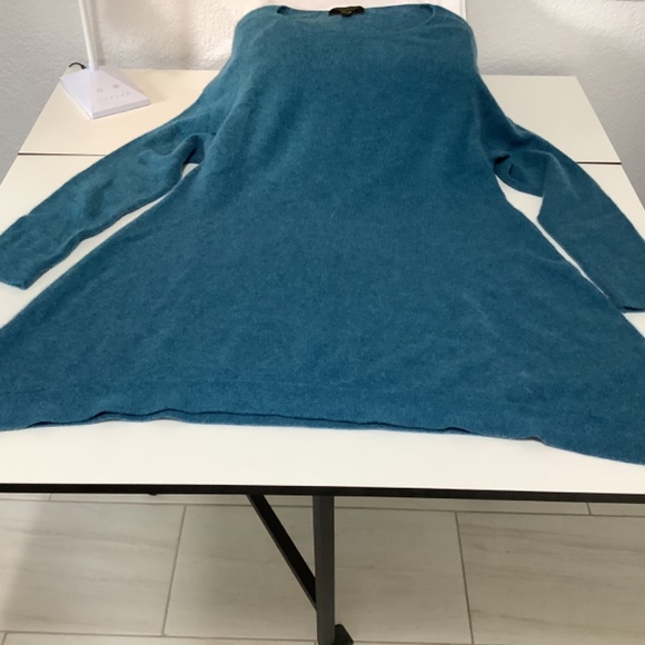 Cashmere Charter Club Luxury Teal sweater with handkerchief hem, size Large - Picture 3 of 5